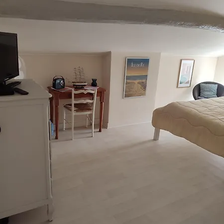 Papillon De La Peroterie Δωμάτια σε οικογενειακή κατοικία *